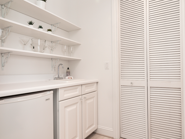 Naples Vacation Rental Near the Beach - Olde Naples Luxury Home